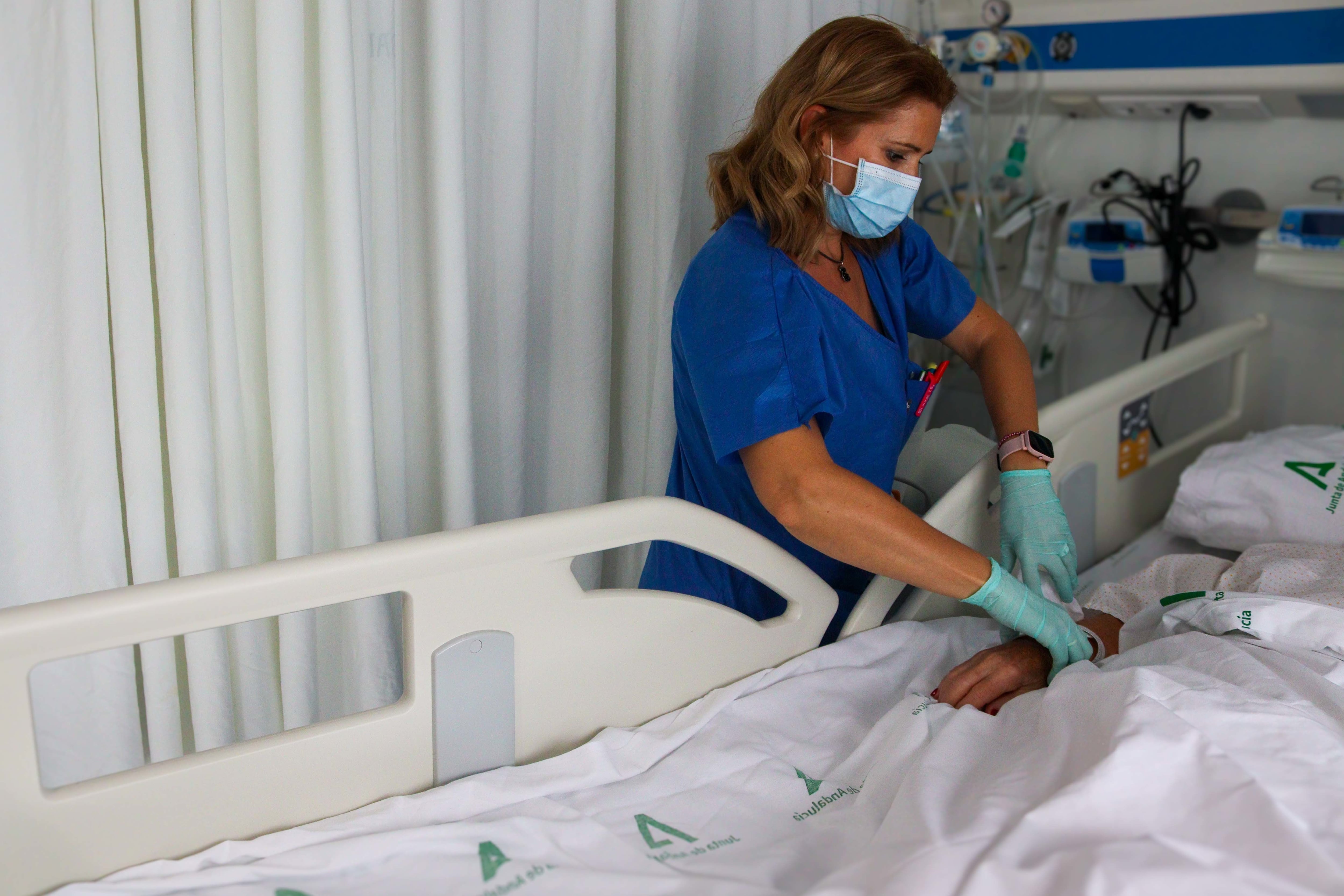 El 80% de las enfermeras en España sufre ‘burnout’: provoca agotamiento físico y mental
