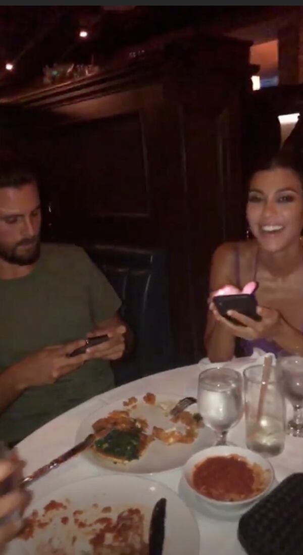 Kourtney Kardashian y su ex, Scott Disick (Instagram Kim Kardashian)