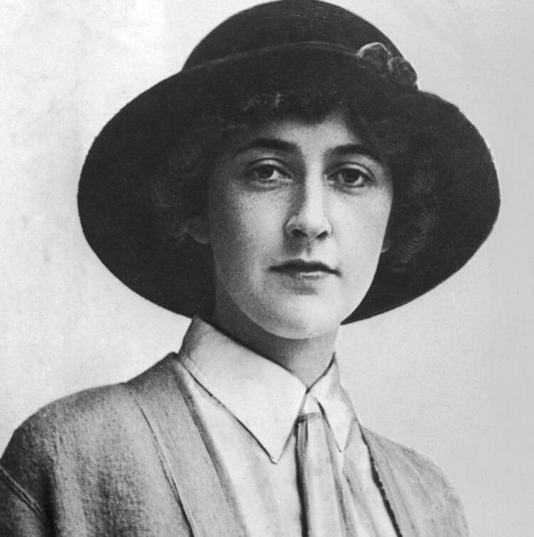 Resultado de imagen de la joven Agatha Christie