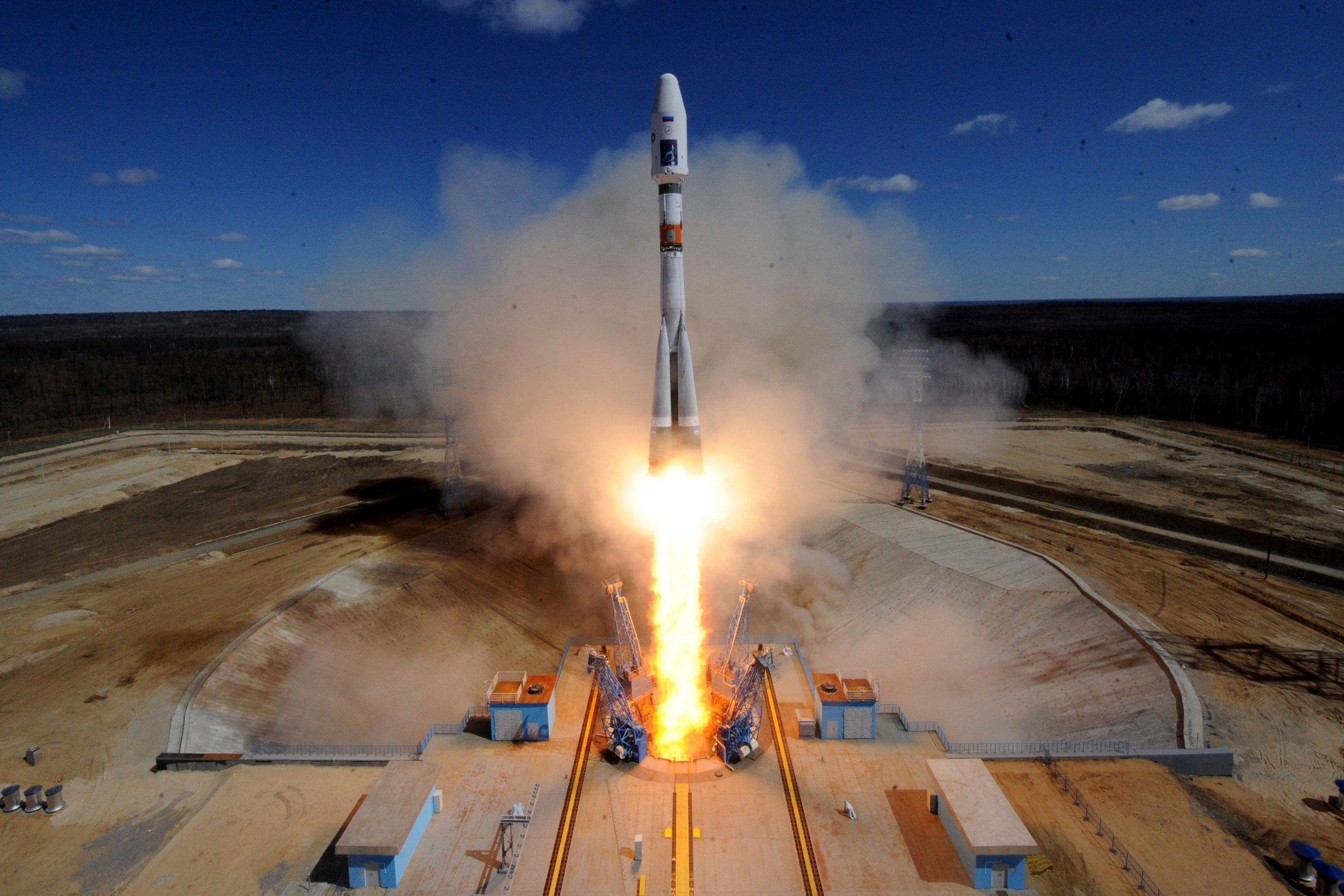 Un cohete portador Soyuz-2.1a lanza a la Estación Espacial Internacional el carguero Progress MS-17. EFE/Kirill Kudryavtsev / Archivo
