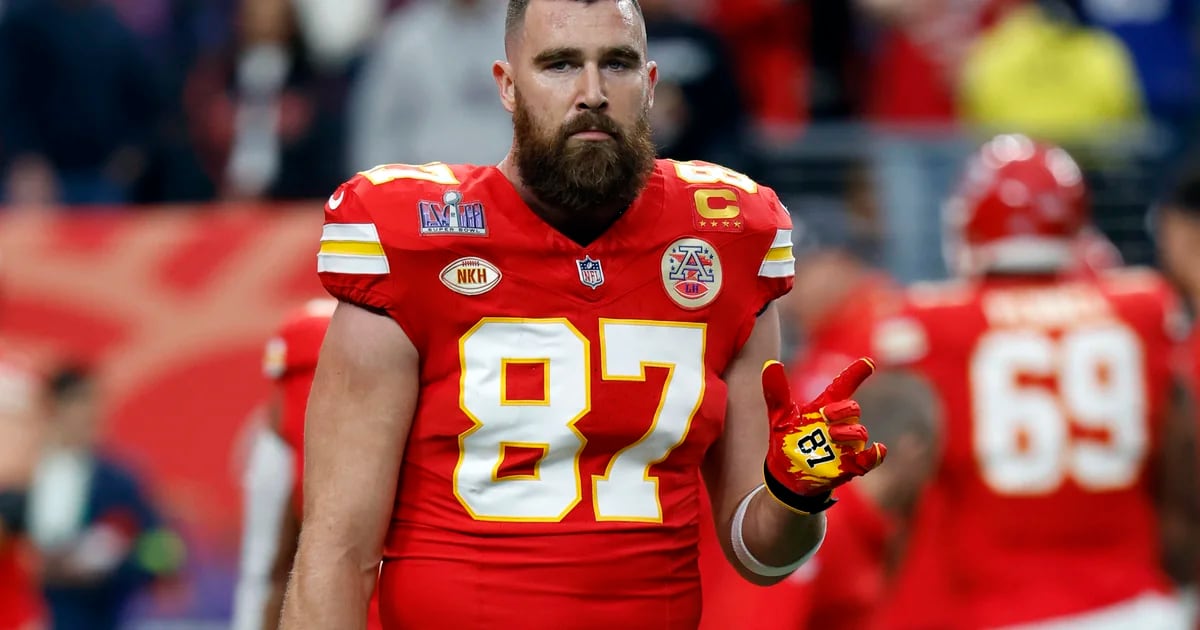 Travis Kelce Matches Taylor Swift's $100,000 Donation to Kansas Shooting Victims