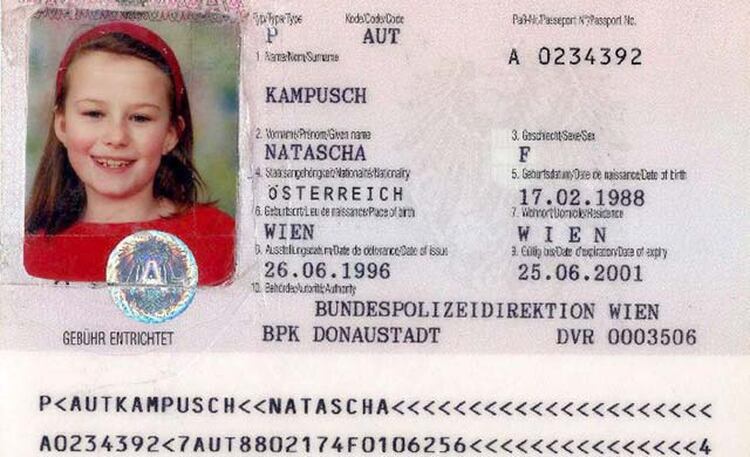 El documento de la niña que había desaparecido y mantuvo en vilo a Austria (EFE)