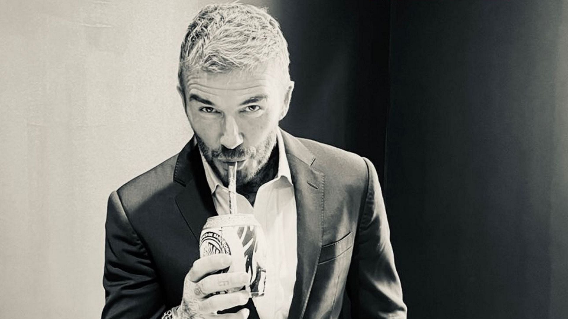 David Beckham tomando mate (@davidbeckham)
