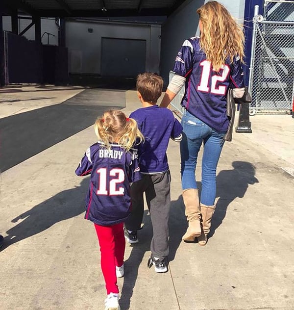 El super bowl reúne a toda la familia en la tribuna