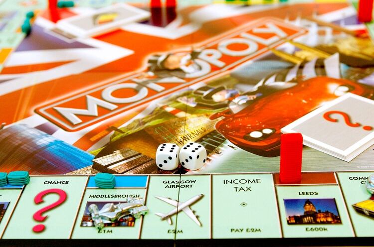 La creación de uno de los juegos de mesa más vendidos de la historia, el “Monopoly”,  tuvo lugar en medio de denuncias de plagio y deslealtades (Shutterstock)