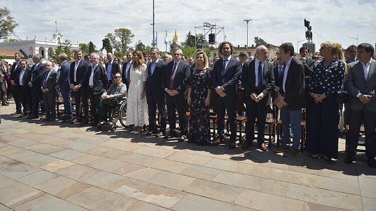 Los gabinetes de Alberto Fernández y Mauricio Macri compartieron la misa en Luján (Gustavo Gavotti)