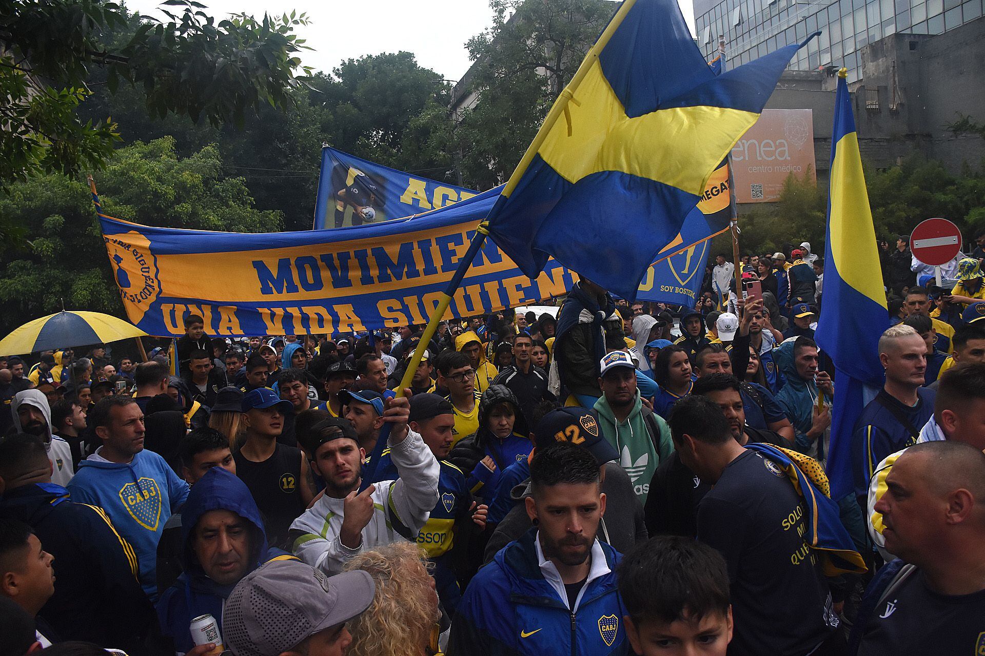 Banderazo apoyo Riquelme Boca