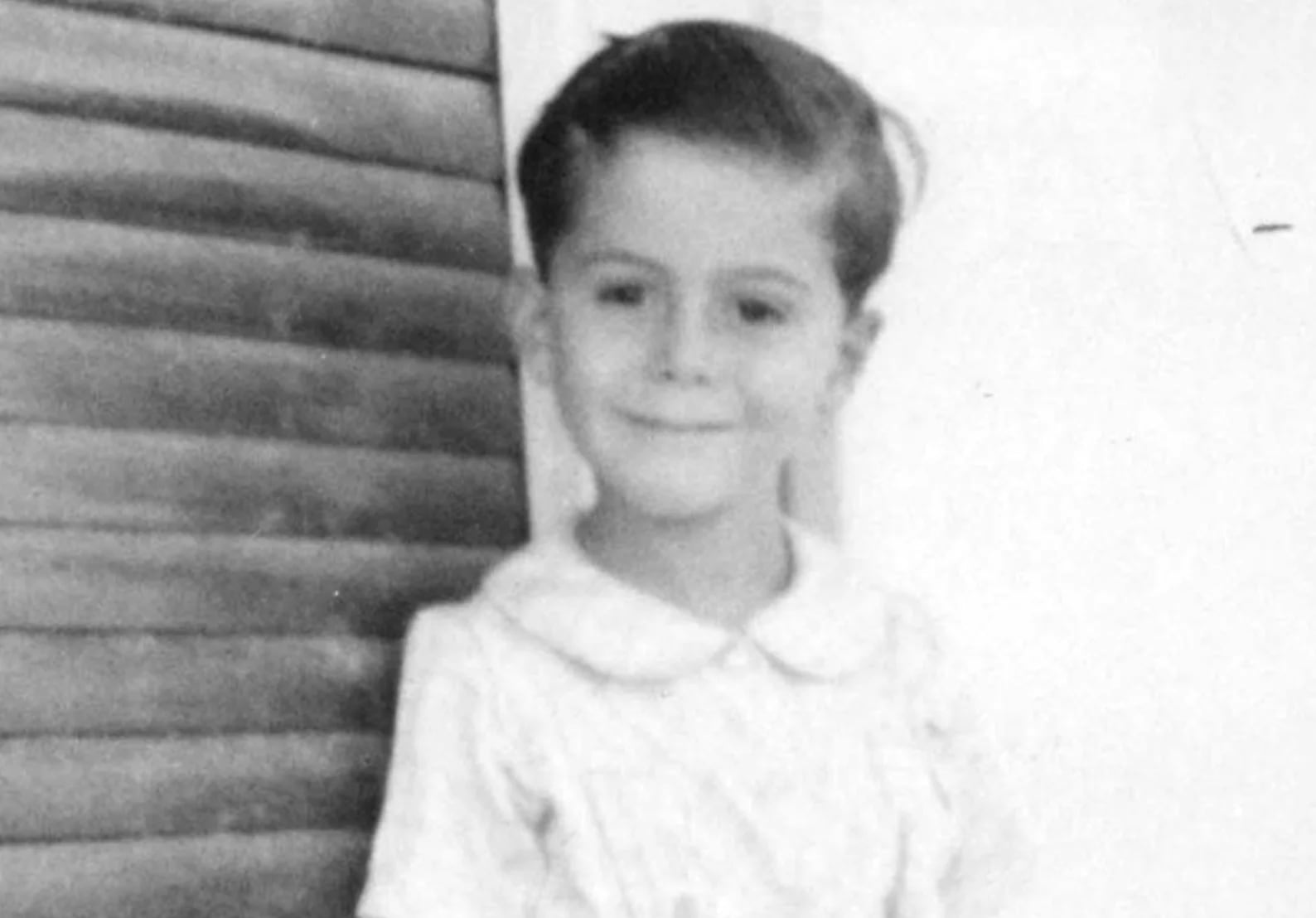 El pequeño Eric Ángel antes de la guerra; fue gaseado en Auschwitz a los nueve años. (Yad Vashem)
