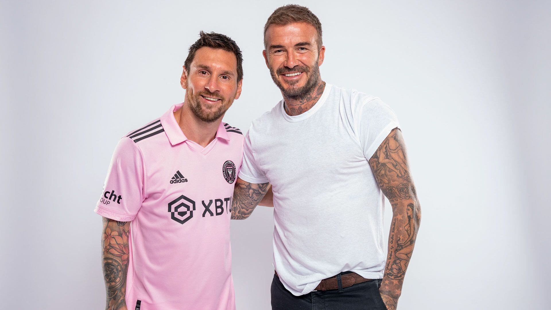 El abrazo de Messi con Beckham