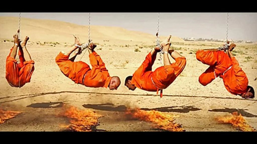 Una ejecución similar, de soldados iraquíes, realizada por ISIS