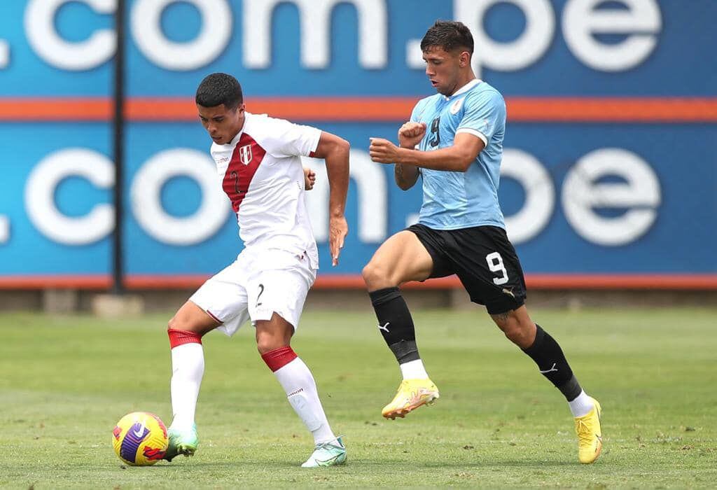 Anderson Villacorta disputó el Sudamericano Sub 20 con la selección peruana.