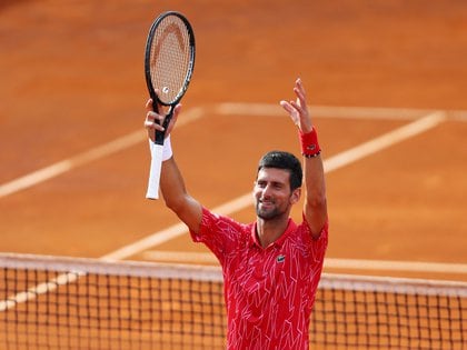 Novak Djokovic dio positivo de coronavirus (REUTERS/Antonio Bronic)