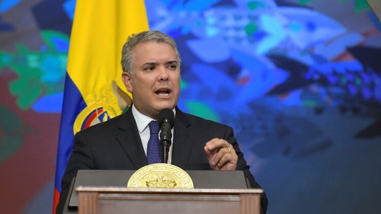 Iván Duque pidió “serenidad” en medio de las tensiones con Venezuela