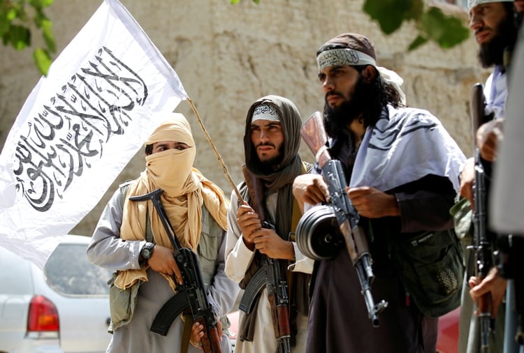 Un grupo de talibanes en la provincia de Nangarhar. REUTERS/Parwiz