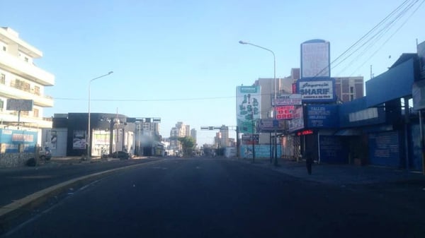 Una de las avenidas principales de Maracaibo sin vehículos (@AngelMachadoVE)
