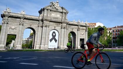 Los españoles fueron autorizados a hacer ejercicio desde ayer, sábado 2 de mayo (AFP)