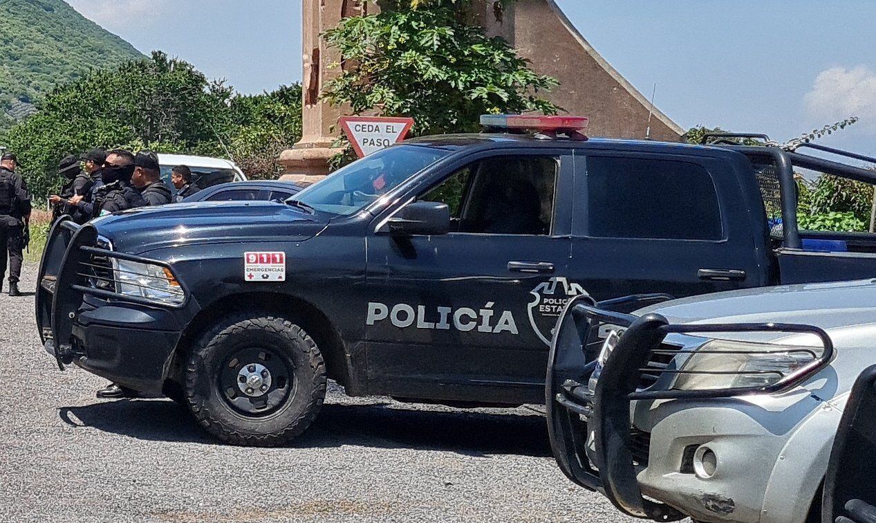 Jalisco policía narco Tizapán el Alto (Foto: Twitter/@JCMunguiaA92)