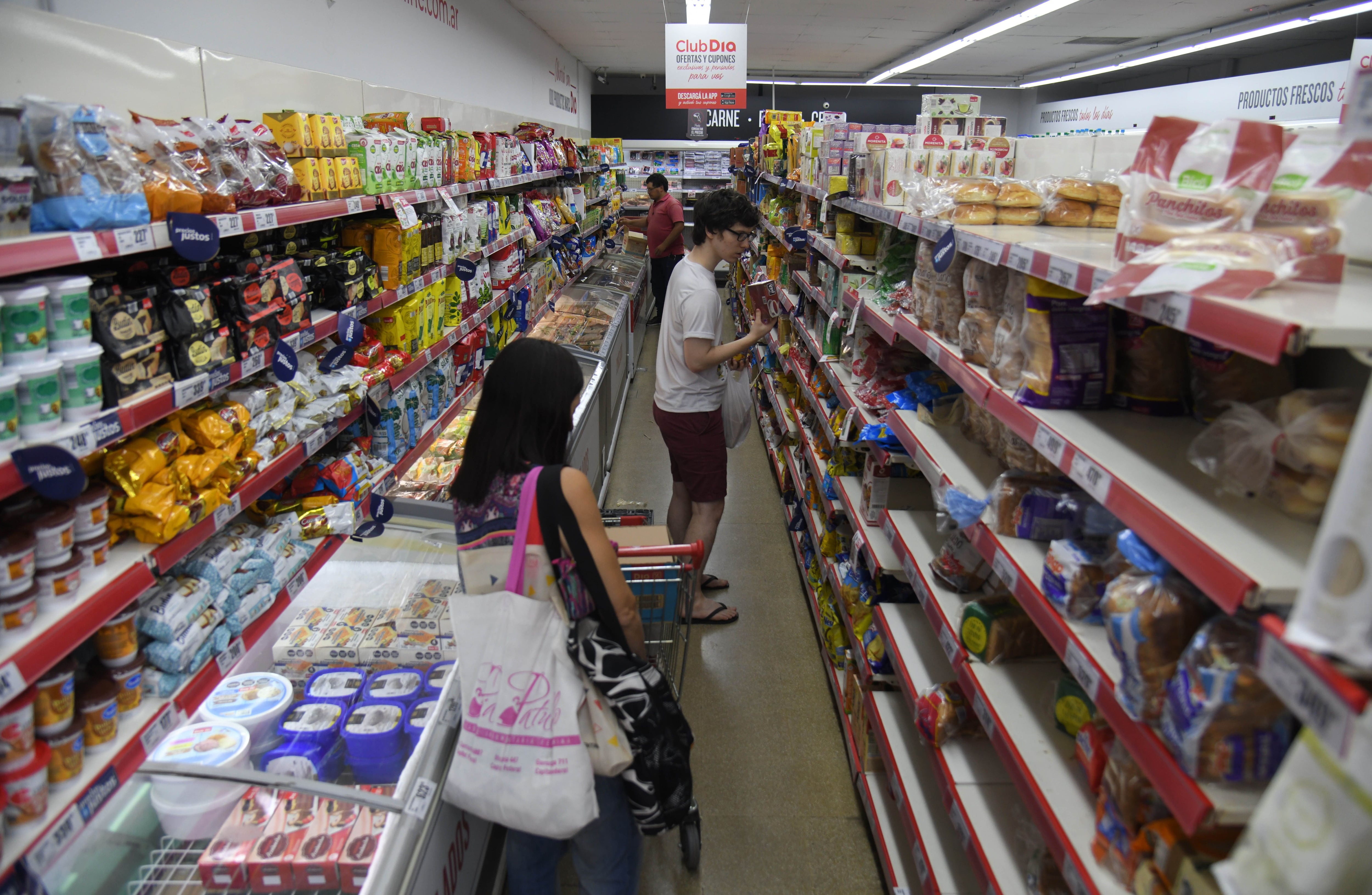 Los alimentos aumentaron 25,4% durante enero en CABA. EFE/ Enrique García Medina
