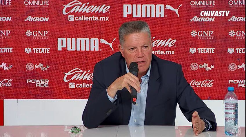 Ricardo Peláez se despidió de Chivas