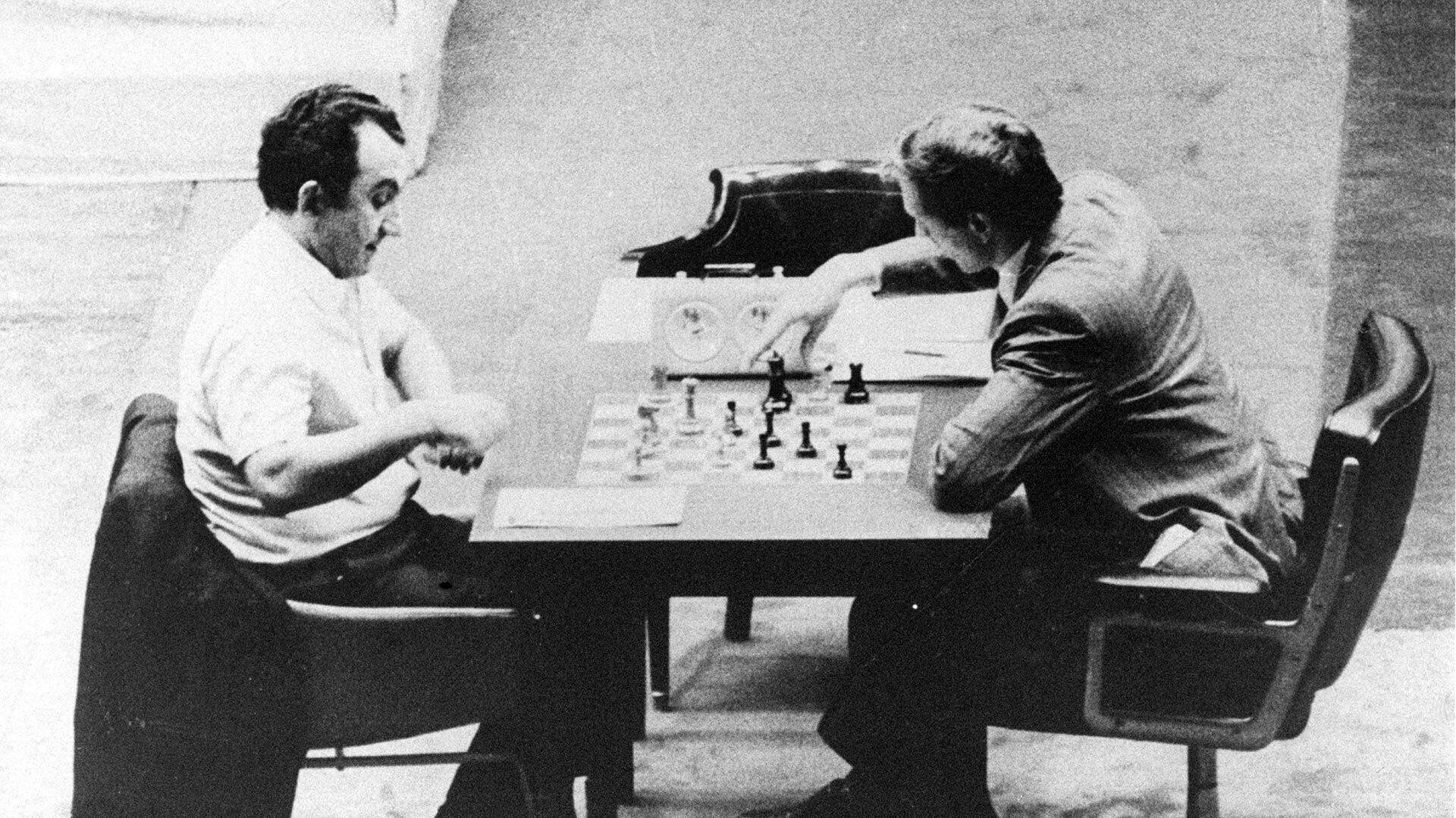 Bobby Fischer y Petrosian