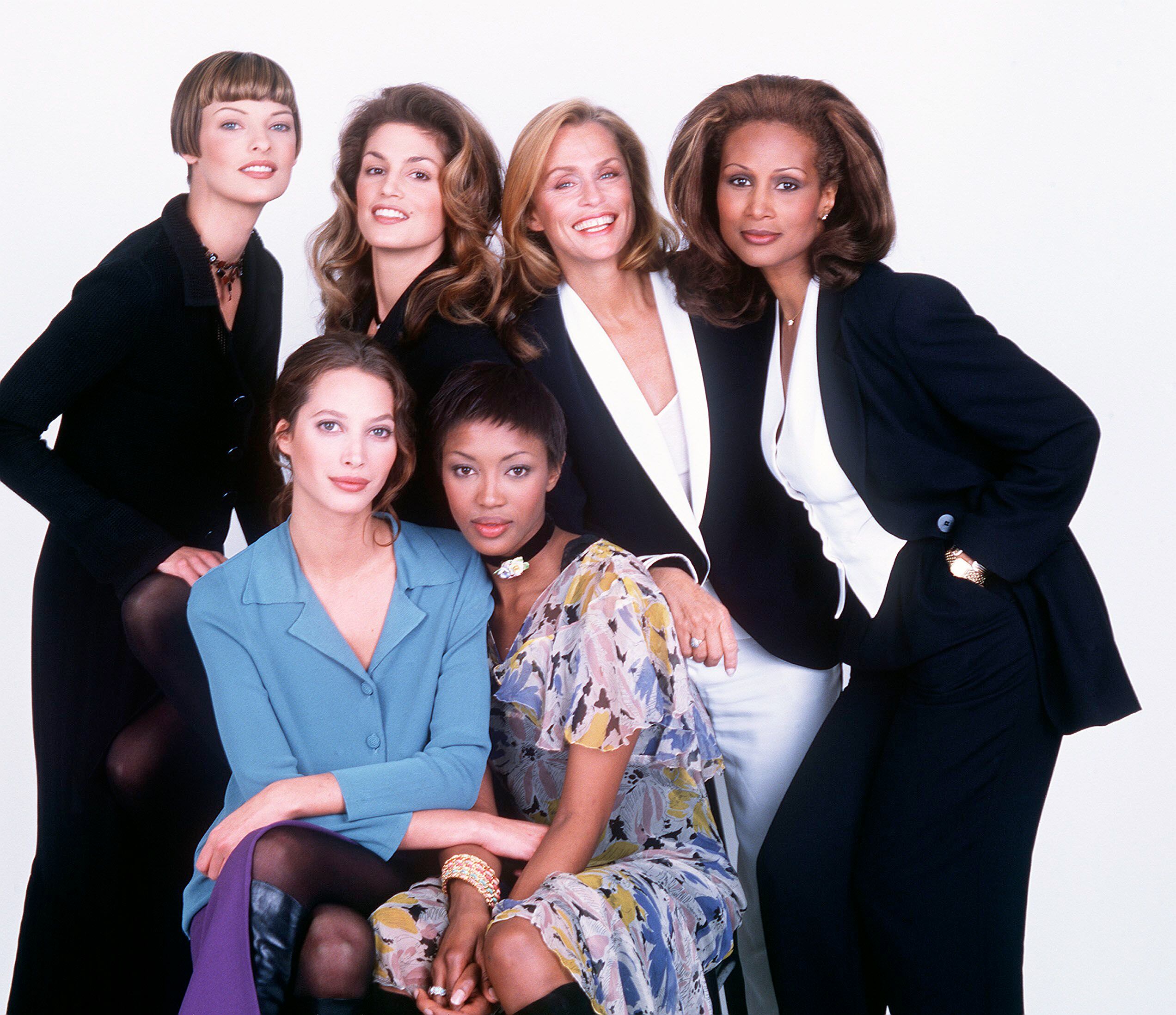 Retrato de (RtoL) Linda Evangelista, Cindy Crawford, Lauren Hutton, Beverly Johnson, Christy Turlington y Naomi Campbell (1993) (Foto: Frank Micelotta/Getty Images)