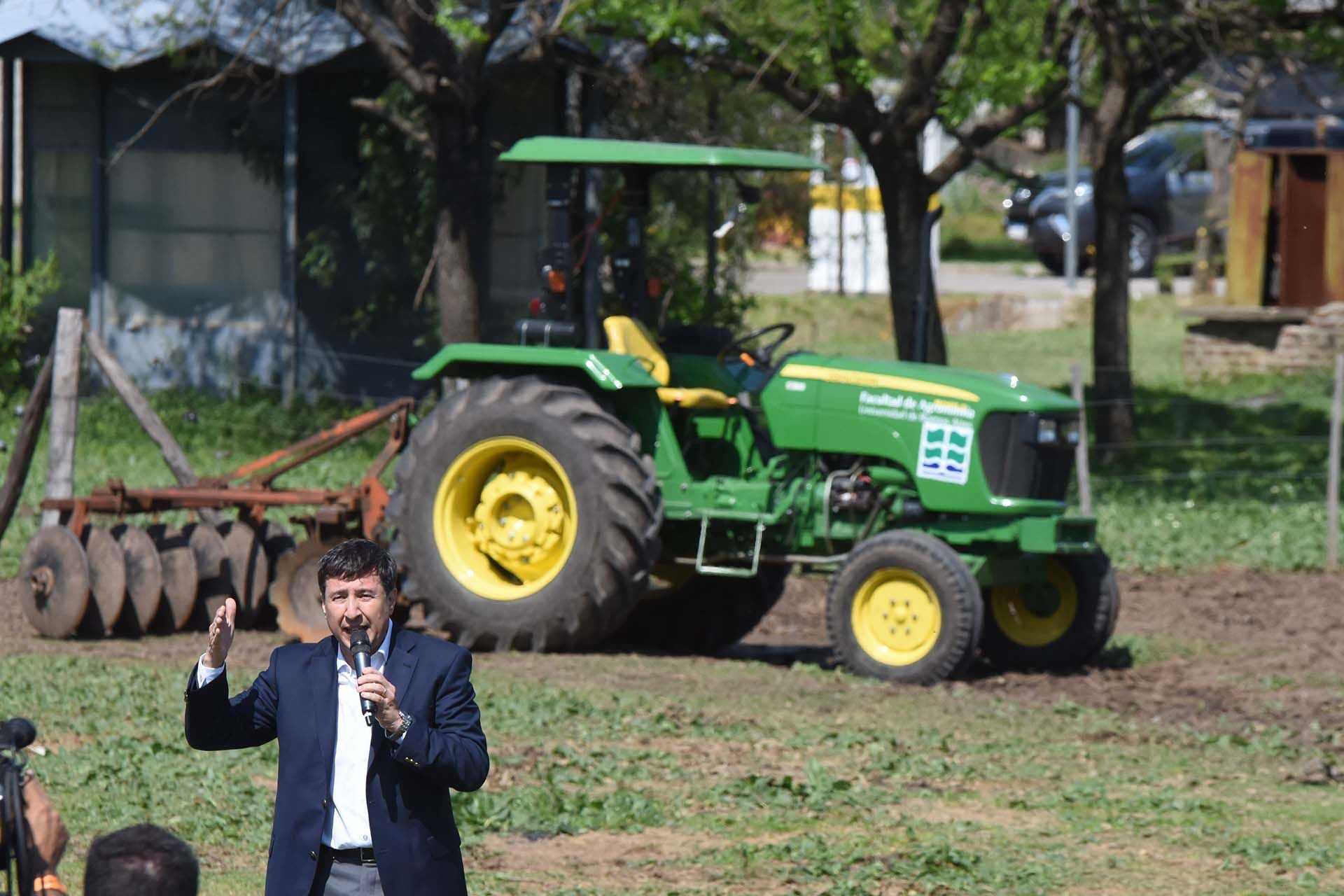 El lunes Alberto Fernández y Daniel Arroyo presentaron la propuesta contra el hambre en la Facultad de Agronomía y Veterinaria (Franco Fafasuli)