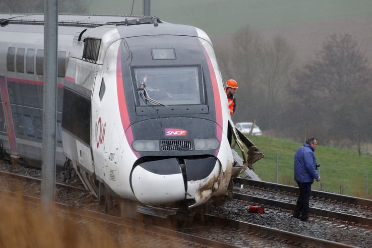 22 personas resultaron heridas (REUTERS/Pascal Rossignol)
