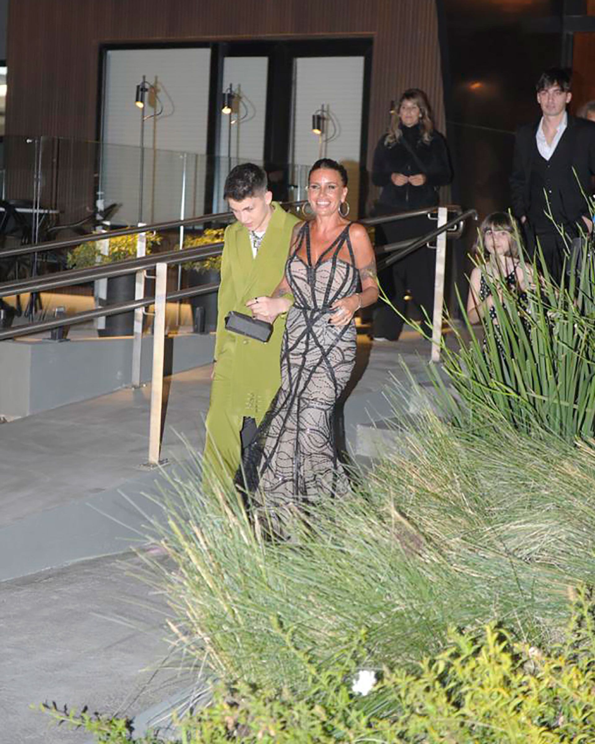 Flor Pe&ntilde;a y Juan Otero, antes de posar para los fot&oacute;grafos