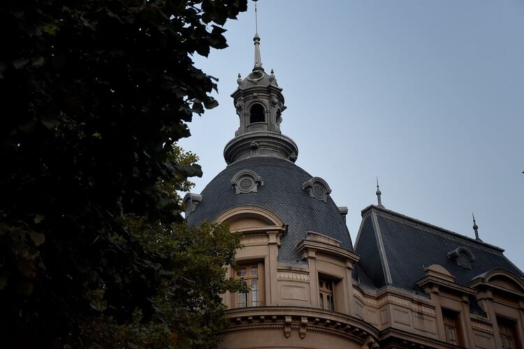El Palacio Ortiz Basualdo es la actual sede de la embajada de Francia en Buenos Aires