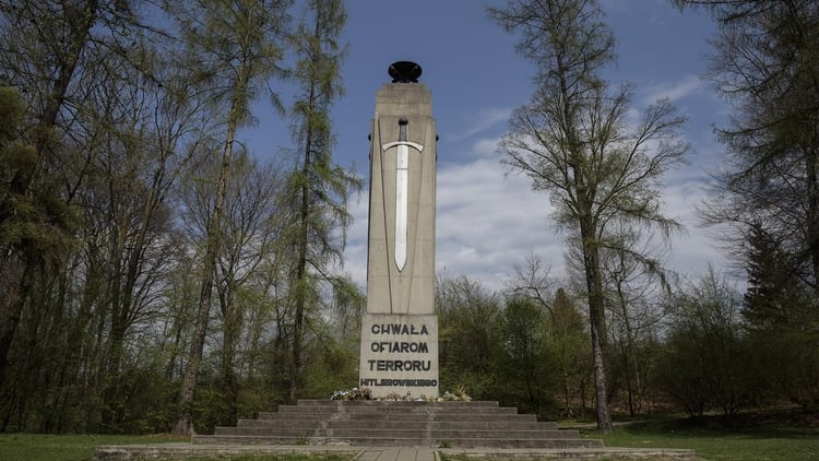 Monumento para conmemorar a las victimas judías de Tarnow que fueron fusiladas  por los nazis.