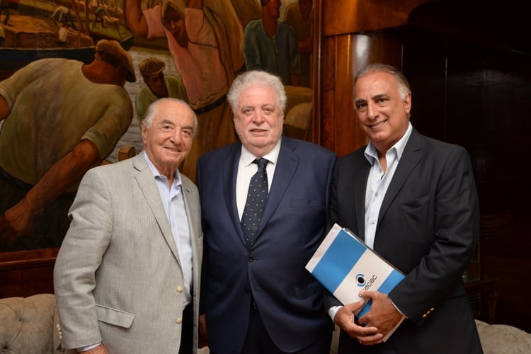 Luego de haber asumido, el ministro de Salud recibió a los responsables de OSECAC, Armando Cavalieri y Carlos Pérez