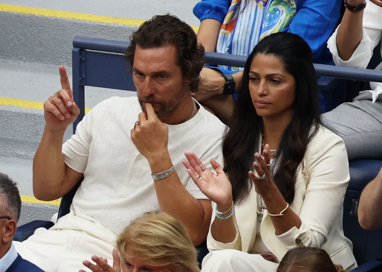 El actor Matthew McConaughey, junto a su esposa Camila Alves. Foto: REUTERS/Shannon Stapleton