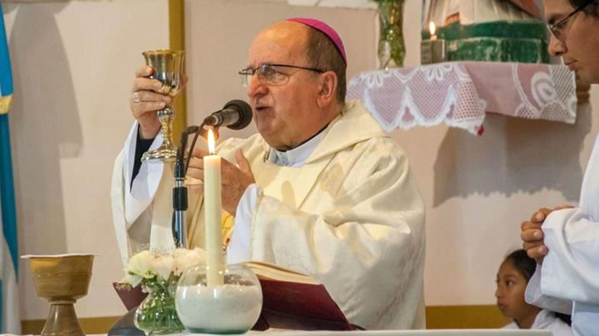 Monseñor Mario Cargnello deberá someterse a tratamiento psicológico y no podrá acercarse al convento San Bernardo