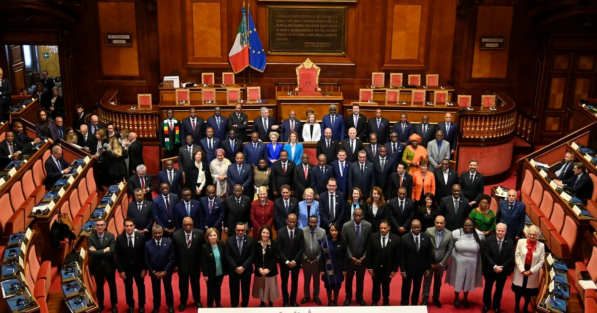 L’Unione Africana si impegna a collaborare con l’Italia per frenare la migrazione