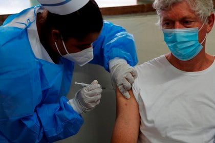 Pfizer se encuentra en contacto constante con las autoridades de México y Polonia, (Foto: EFE/ Bienvenido Velasco)
