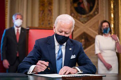 En la imagen el presidente de Estados Unidos, Joe Biden. EFE/EPA/JIM LO SCALZO /Archivo
