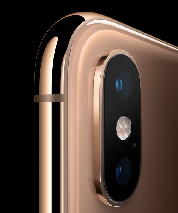 iPhone XS: cámara dual de 12 mp con zoom óptico 2x y estabilizacion de imagen óptica