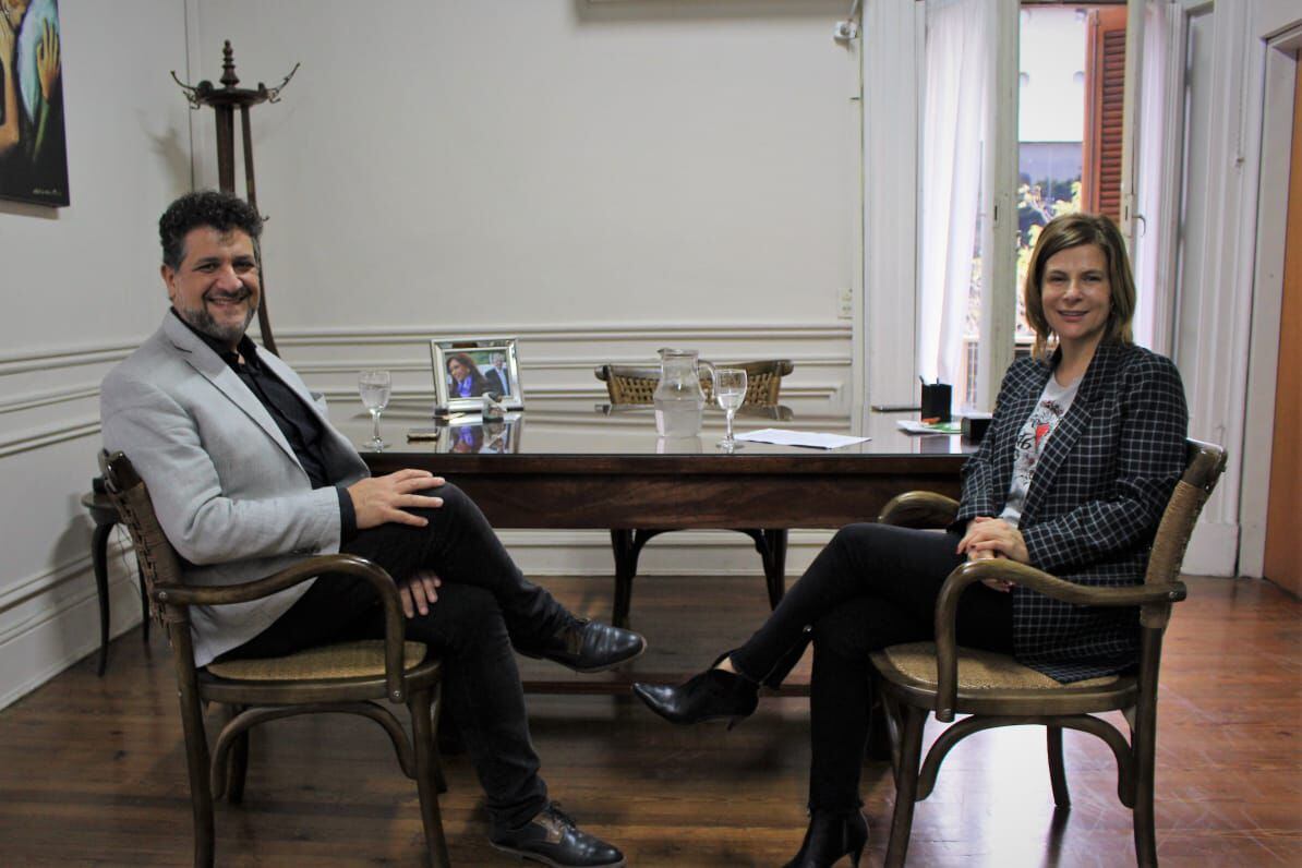 El ex juez Luis Arias y Florencia Saintout (Twitter: @fsaintout)