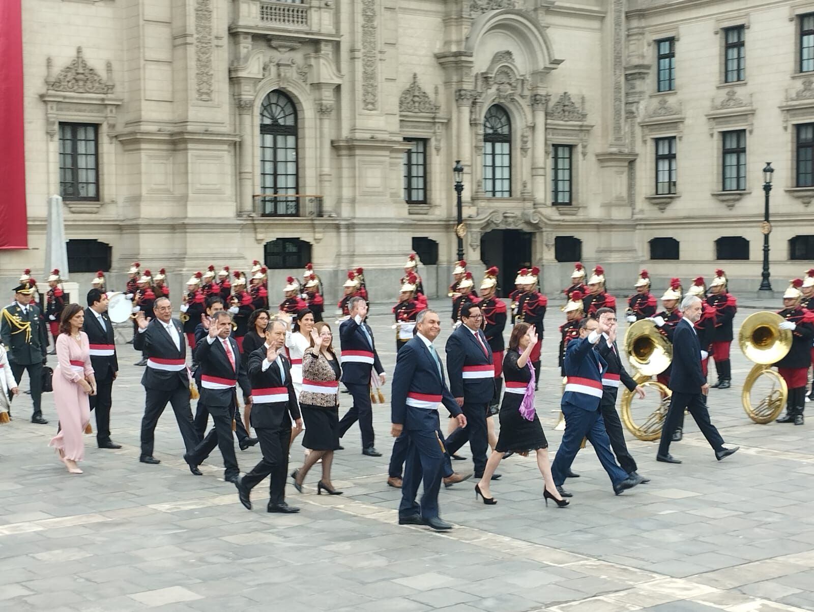 Ministros de Dina Boluarte dejan Palacio de Gobierno para asistir a la Misa Te Deum | Infobae Perú / Yuriko Cabeza