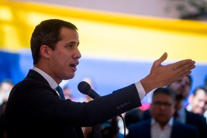 Maduro volvió a amenazar con detener a Guaidó (EFE/Miguel Gutiérrez)
