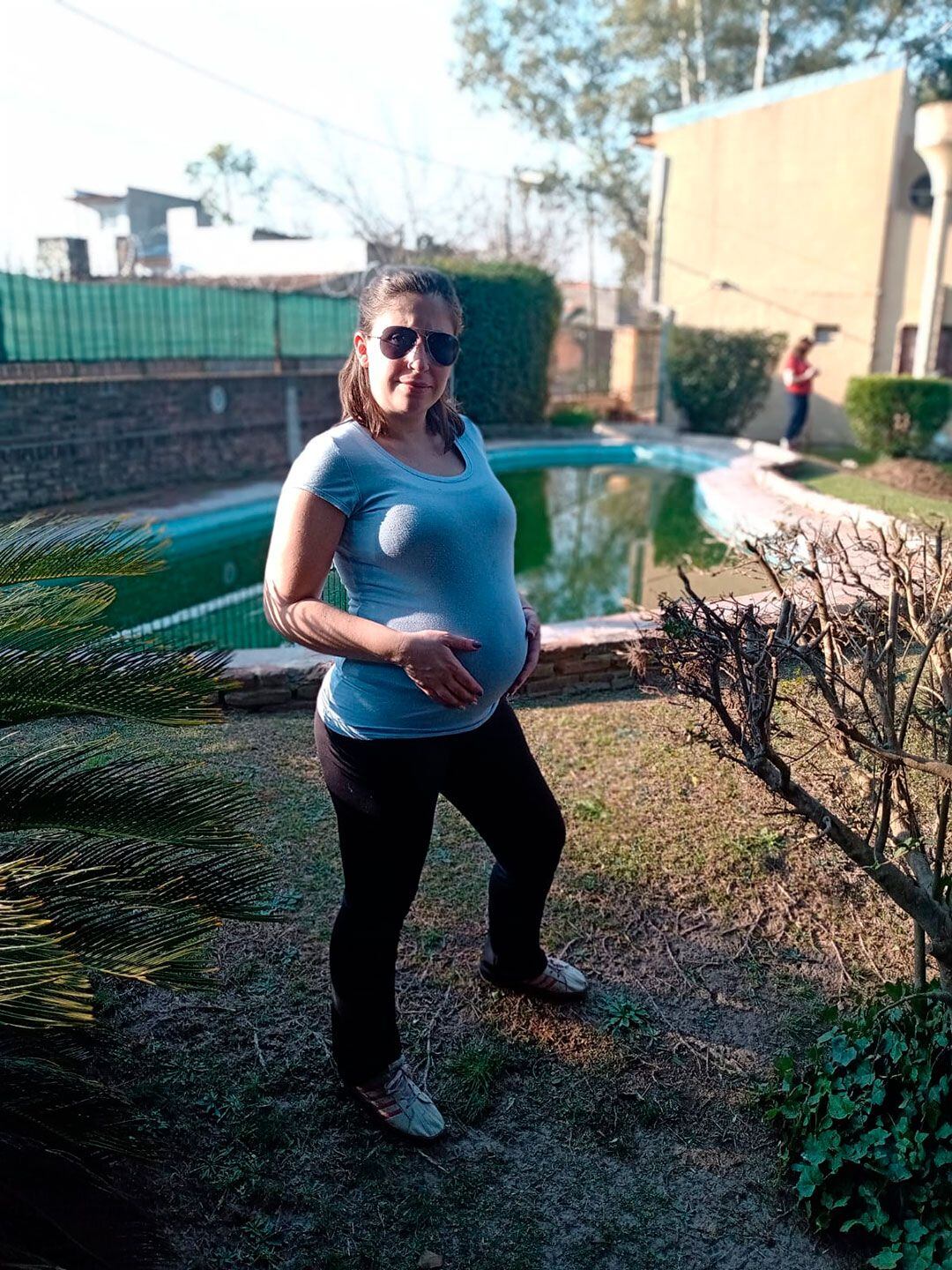 Jésica dos semanas antes del nacimiento