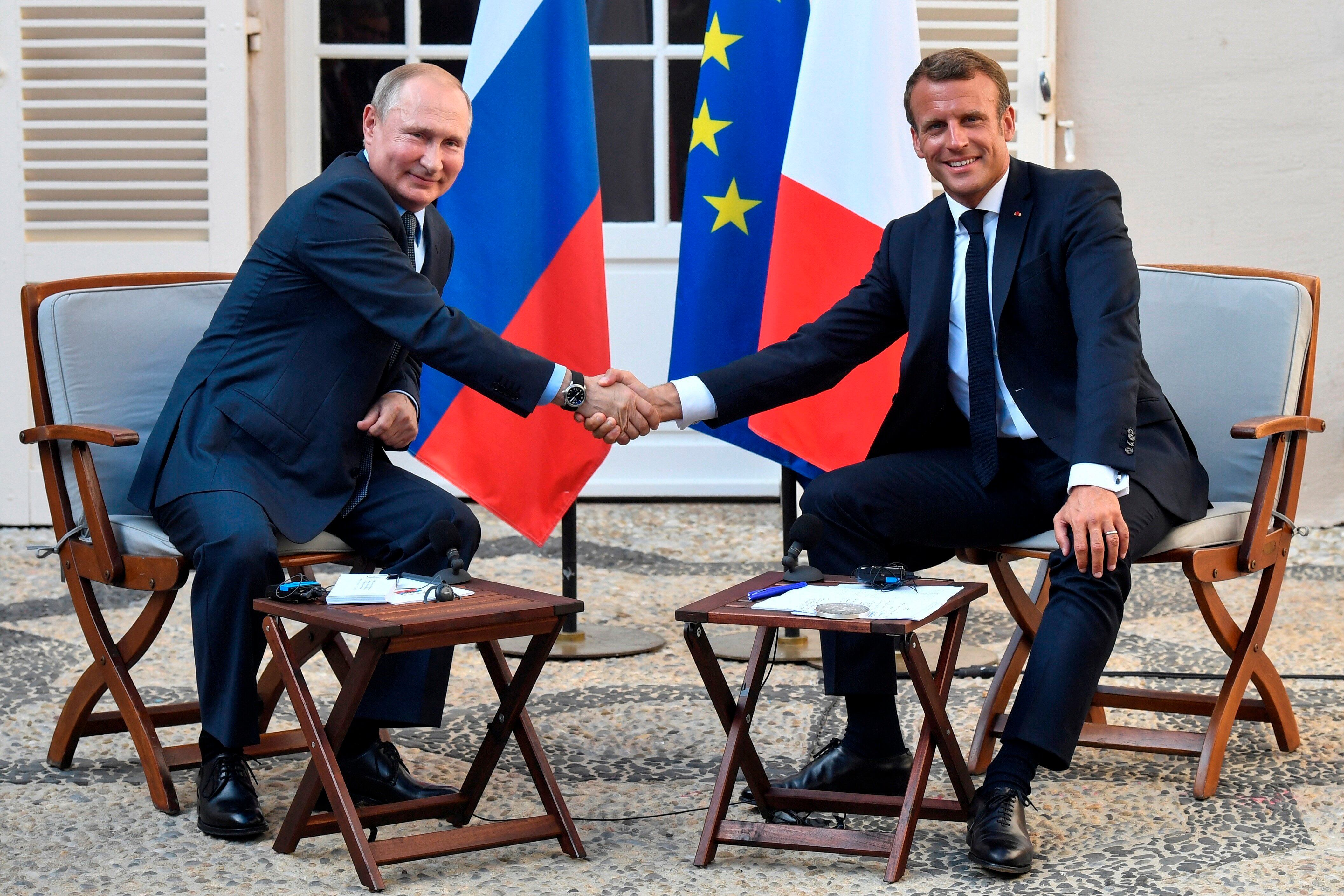 Los presidentes de Francia, Emmanuel Macron, y Rusia, Vladímir Putin, mantendrán una conversación telefónica este jueves