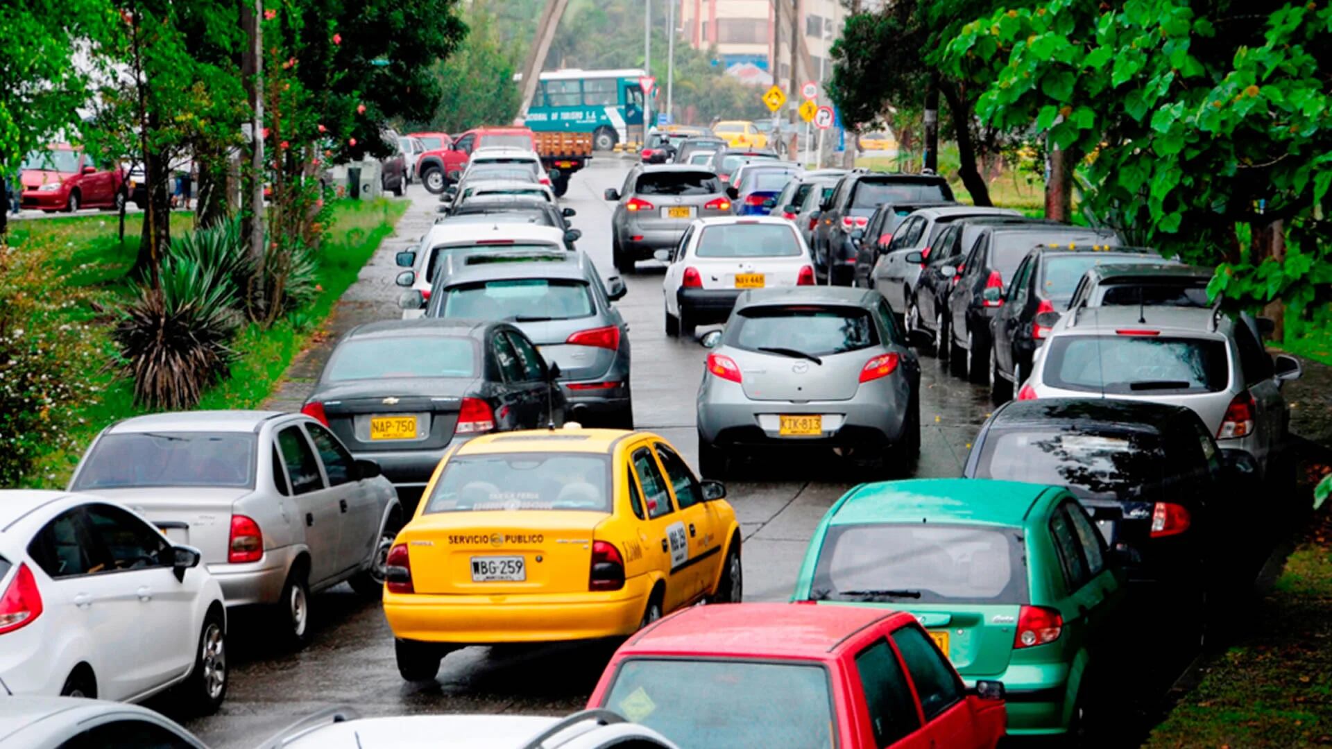 Se desplomó el mercado de los carros en Colombia: la caída en el último mes fue de casi el 50%