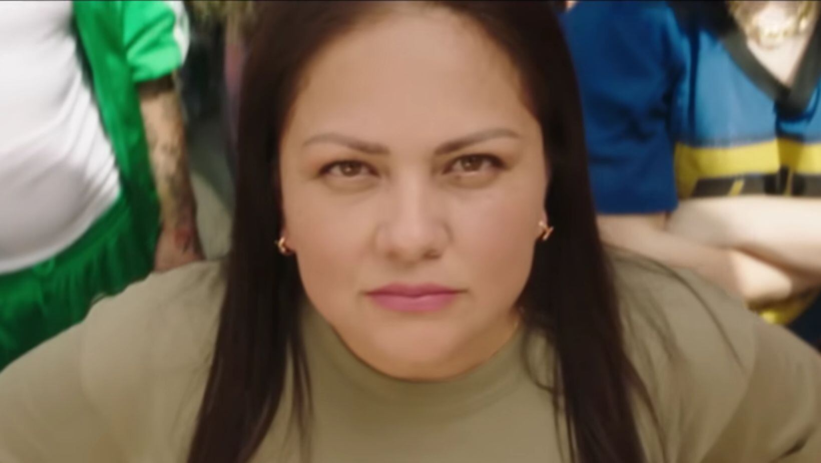 Lili Melgar, en el videoclip de 'El Jefe', canción de Shakira y Fuerza Regida - crédito YouTube