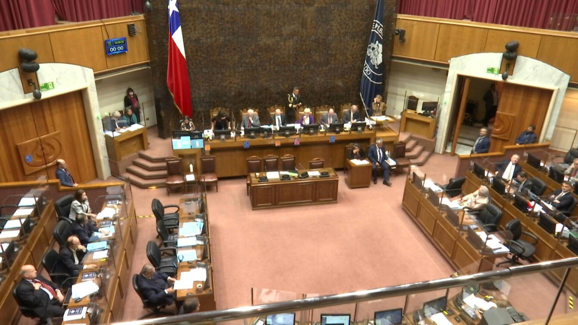 Con 31 votos a favor, el Senado chileno rechazó la propuesta para Fiscal Nacional presentada por Boric. (AFP)