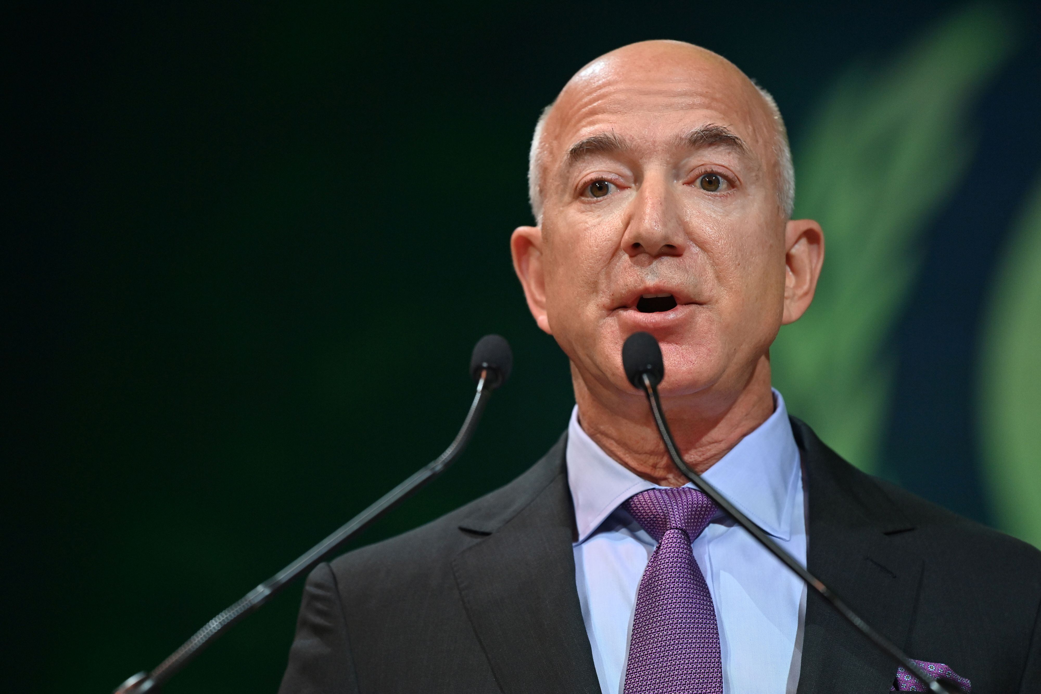 Jeff Bezos perdió más de 65 mil millones de dólares. (Paul Ellis/Pool via REUTERS)
