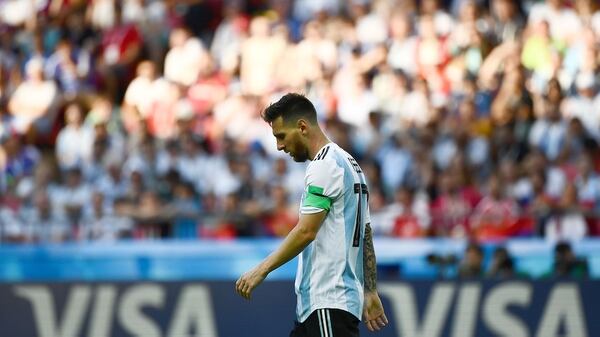 La decepción de Messi tras la derrota ante Francia (AFP)