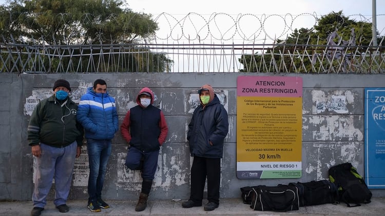 La protesta de esta maana en la entrada a la Terminal 2 y 3 del puerto de Mar del Plata. (Tlam)