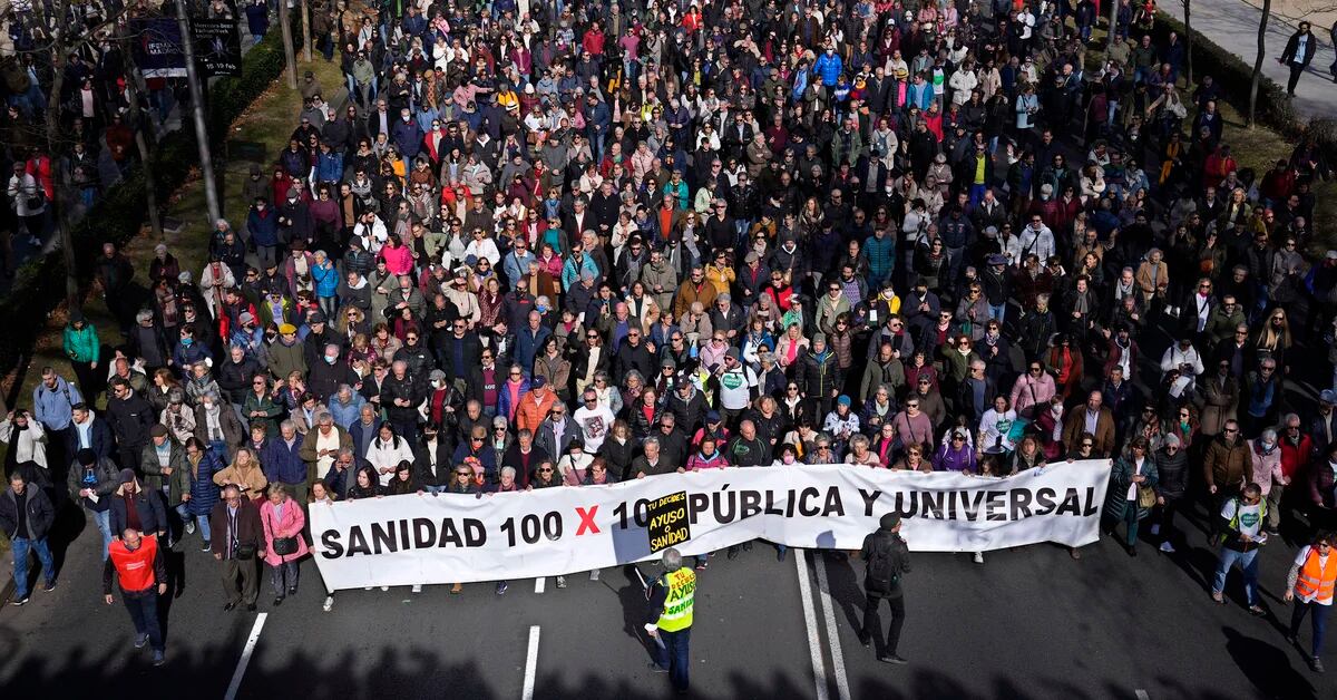 Massive demonstration in Madrid against cuts in the health system