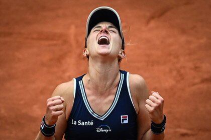 Roland Garros fue tierra soñada para Nadia Podoroska, donde logró alcanzar la semifinal del certamen (Anne-Christine POUJOULAT / AFP)